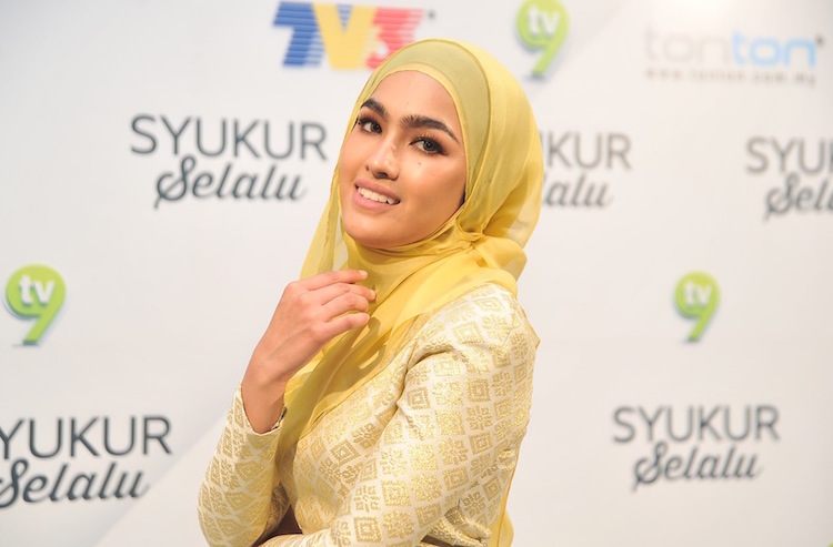 Elfira Loy Seksi