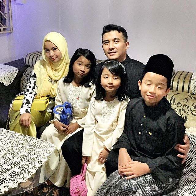 Aaron aziz bercerai