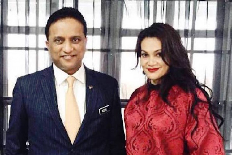 Sharifah Haslinda Tarik Balik Permohonan Cerai Sharifah Haslinda Tarik Balik Permohonan Cerai