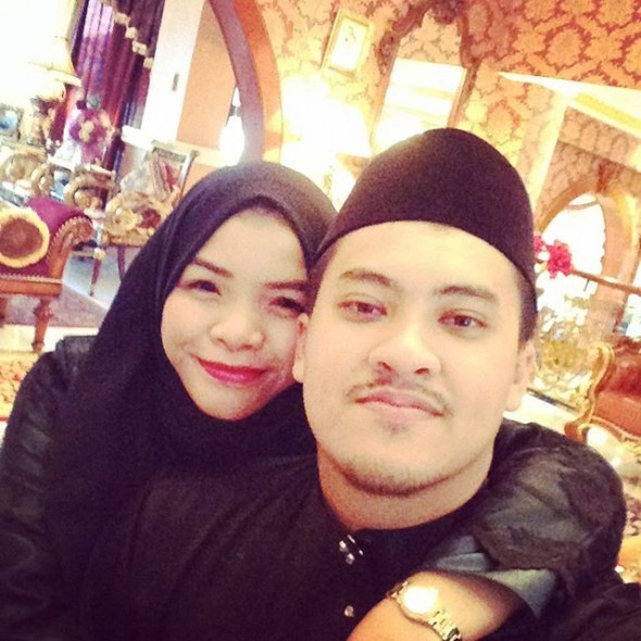 Syafiq Yusof, Isteri Selamat Timang Cahaya Mata Pertama