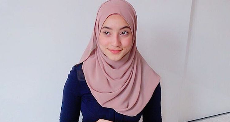 adik neelofa buka tudung