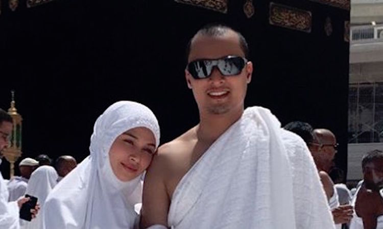 Gambar Sekitar Anzalna  Nasir  Keluarga Tunai Umrah Bersama