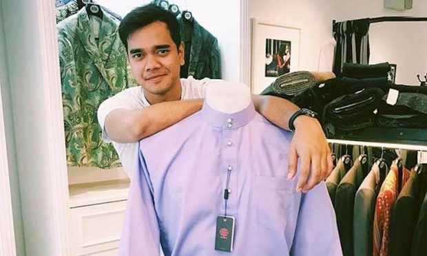 Alif Satar Hak Peminat Hashtag Alofa