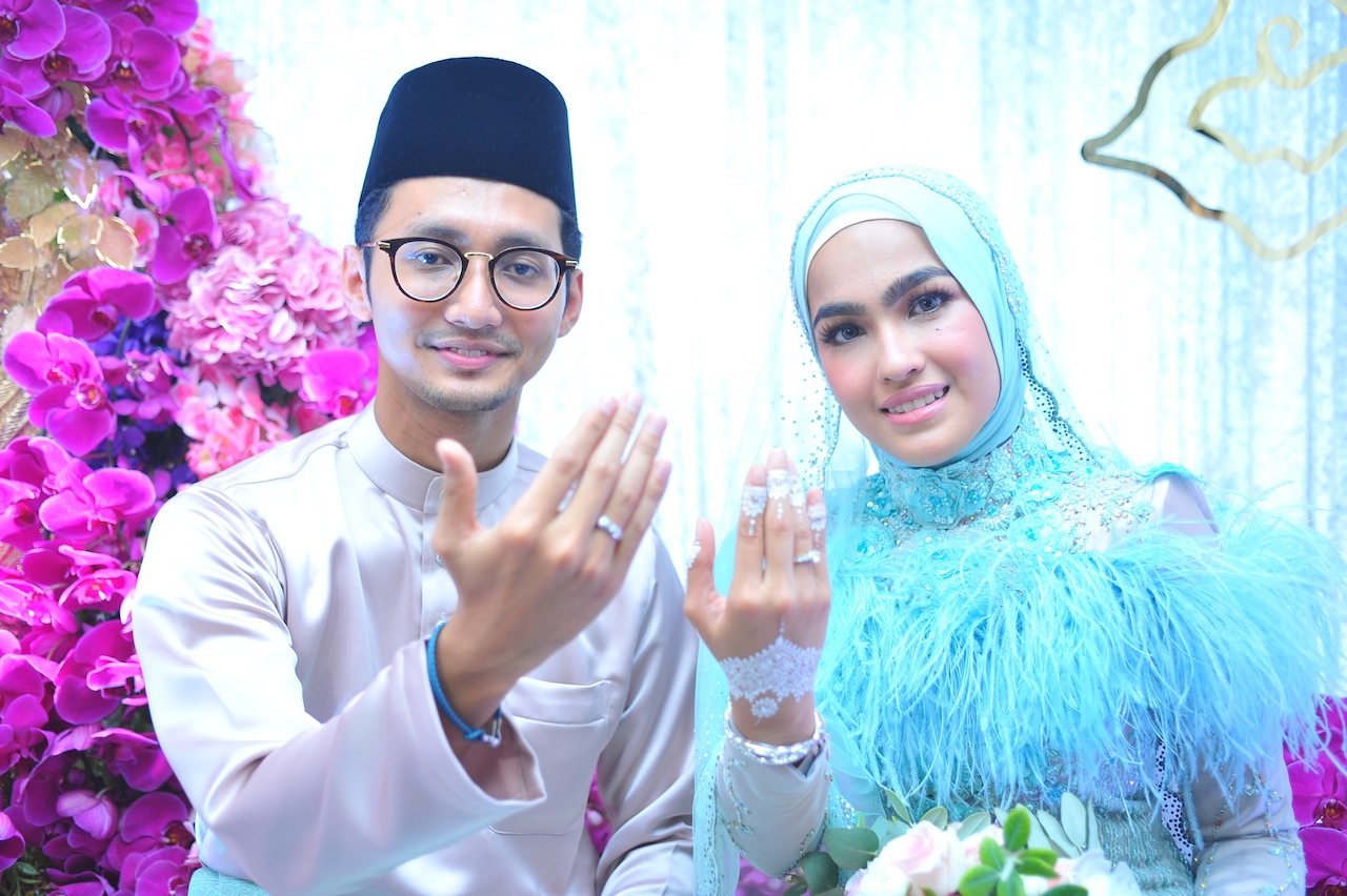 7 - Sufian Suhaimi, Elfira Loy Mahu Kurang Berjumpa - ROTIKAYA