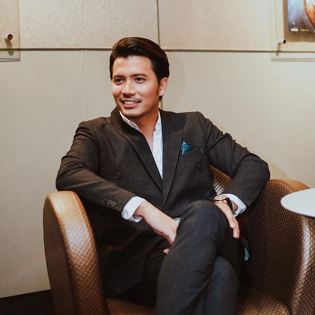 6 Fattah  Amin  Dan  Fazura  Selamat Bertunang ROTIKAYA