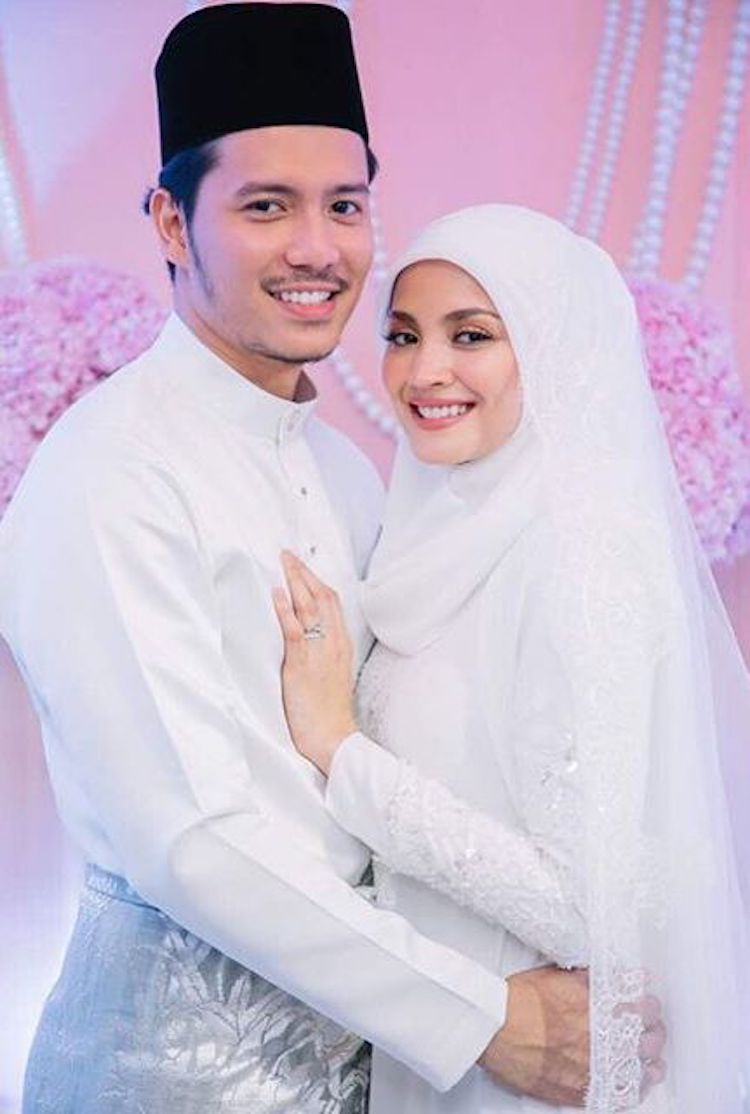 6 Gambar  Manis Pernikahan Fazura  Fattah  Amin  ROTIKAYA