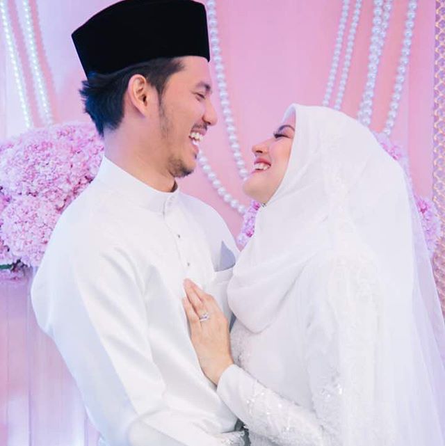 8 Gambar  Manis Pernikahan Fazura  Fattah  Amin  ROTIKAYA