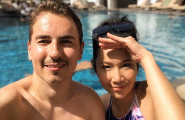 Jorge Lorenzo  Kongsi Foto Mesra Dengan Dayana Roza Di Bali