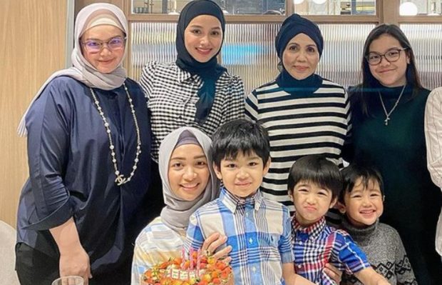 Dato siti nurhaliza anak Gambar Terkini