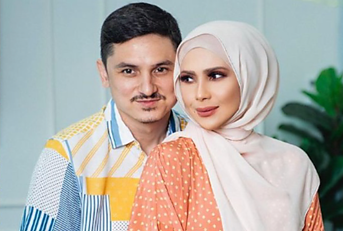 “Saya Jatuh Cinta Dengan Che Ta Waktu Dia Tak Pakai Mekap”