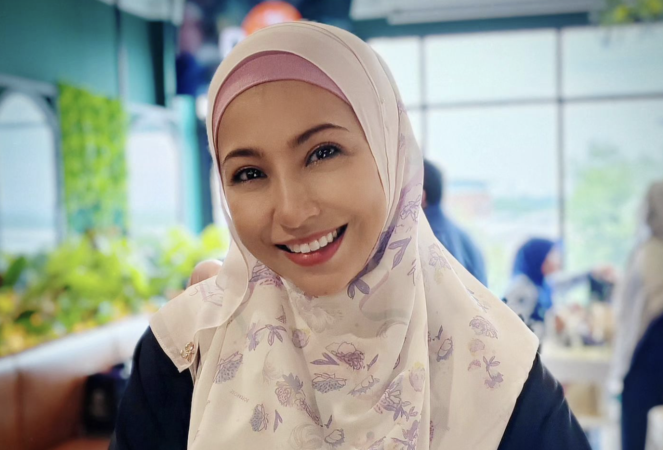 Kunci Mulut Isu Cerai, Irma Hasmie Pilih Berdamai Dengan Takdir
