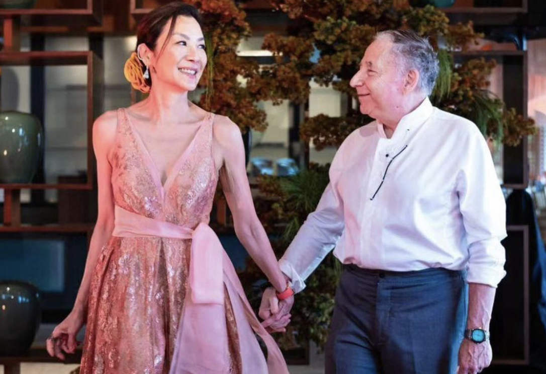 Michelle Yeoh Sedih Tak Mampu Hamil