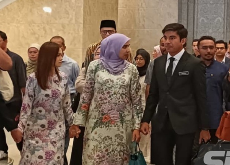 “Saya Hadir Sebagai Seorang Sahabat” “Saya Hadir Sebagai Seorang Sahabat”