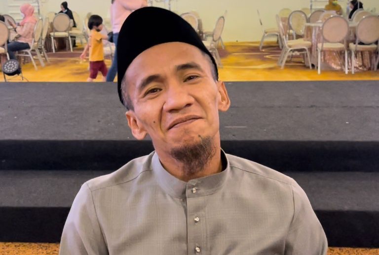 “Yassin Dah Khatam 20 Juzuk Al-Quran, Berat Badan Naik Dari S Ke M”