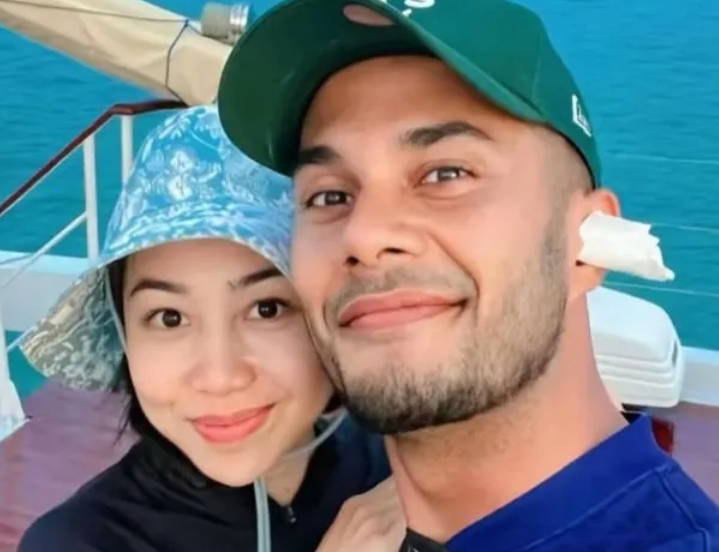 “Siapa Je Yang Kahwin Tak Nak Bahagia?” – Isteri Fikry Ibrahim