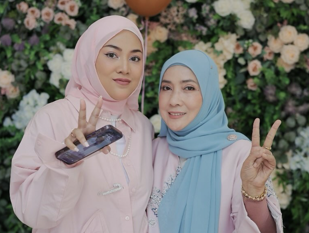 Ibu Shila Amzah Akui Sedang Berkenalan Dengan Seseorang