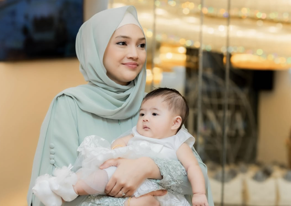 Atikah Suhaime Pangku Anak 5 Jam Dalam Kereta Gara-Gara Terpengaruh Video TikTok