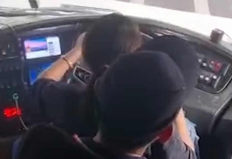 SPM 8A Tapi Ke Penjara: Impian Terkubur Selepas Aksi Beriba Dalam Bas Tular