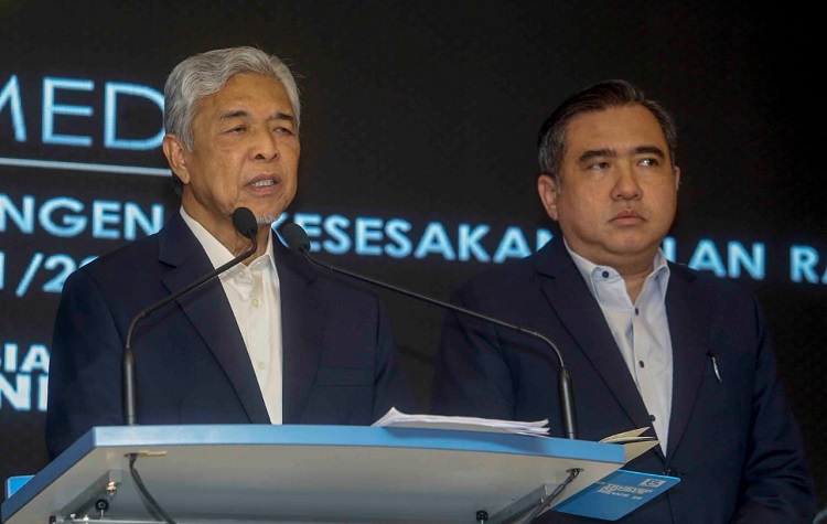 Zahid Tak Setuju ‘Tebuk Atap’, Kerajaan Perpaduan NS Kekal – Anthony Loke
